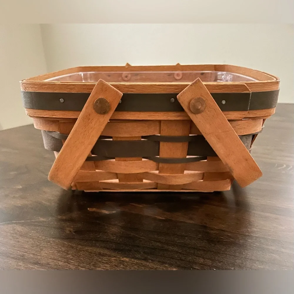 Longaberger Bayberry Basket- Christmas Collection 1993  Edition
